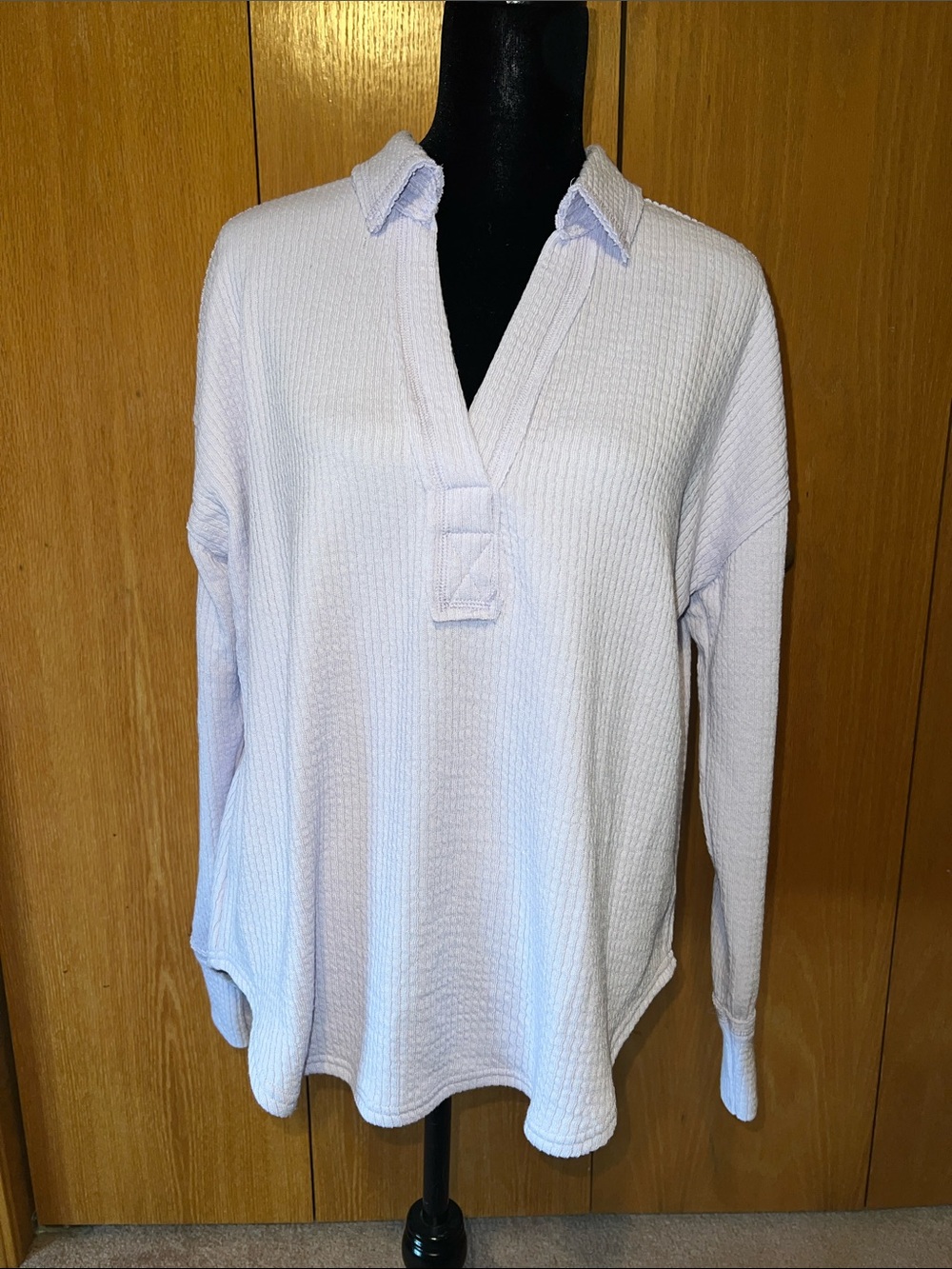 NWT blu pepper colored long sleeve waffle weave top. Lavender size large.